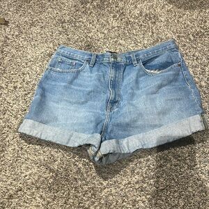 BDG Mom Shorts